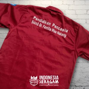 Kemeja Guru Merah Tampak Belakang