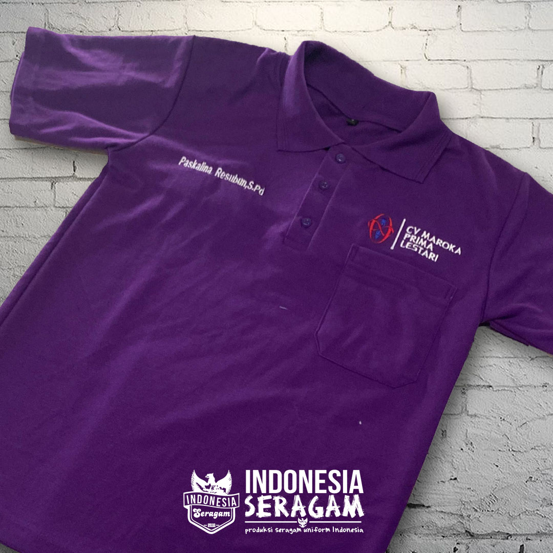 Kaos Polo Tampak Belakang