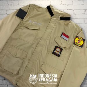 Parka Tampak Tanpa Hoodie