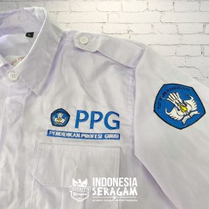 Kemeja Tampak Samping