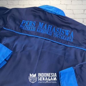Kemeja Tampak Belakang