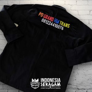 Kemeja Tampak Belakang