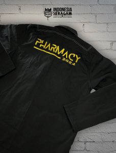 Kemeja Tampak Belakang