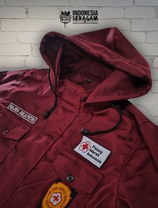 Jaket Parka Tampak Dekat