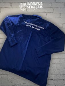Kemeja Tampak Belakang