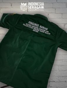 Kemeja Tampak Belakang
