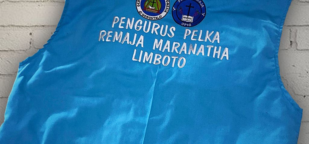 Rompi Tampak Belakang