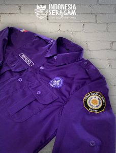 Kemeja Tampak Samping
