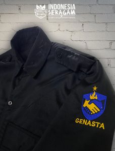 Kemeja Tampak Samping