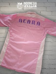 Kemeja Tampak Belakang