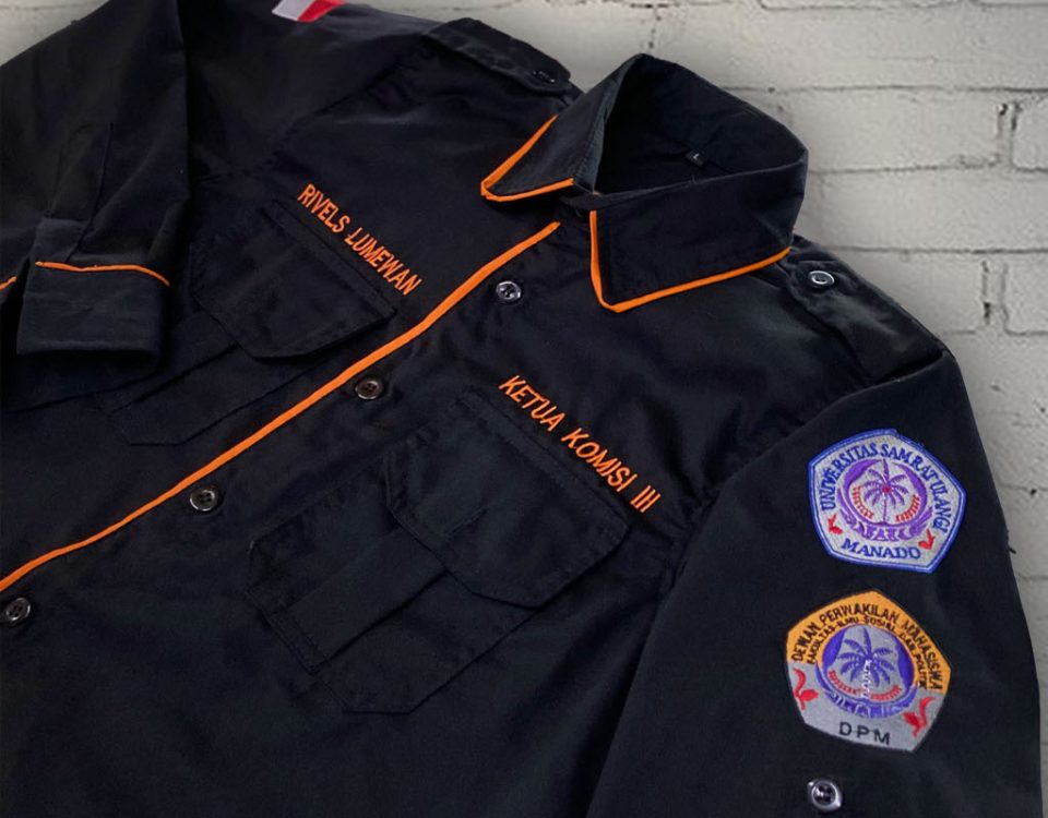 Kemeja Tampak Samping