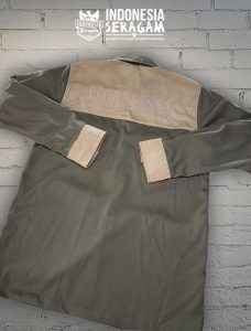 Kemeja Tampak Belakang