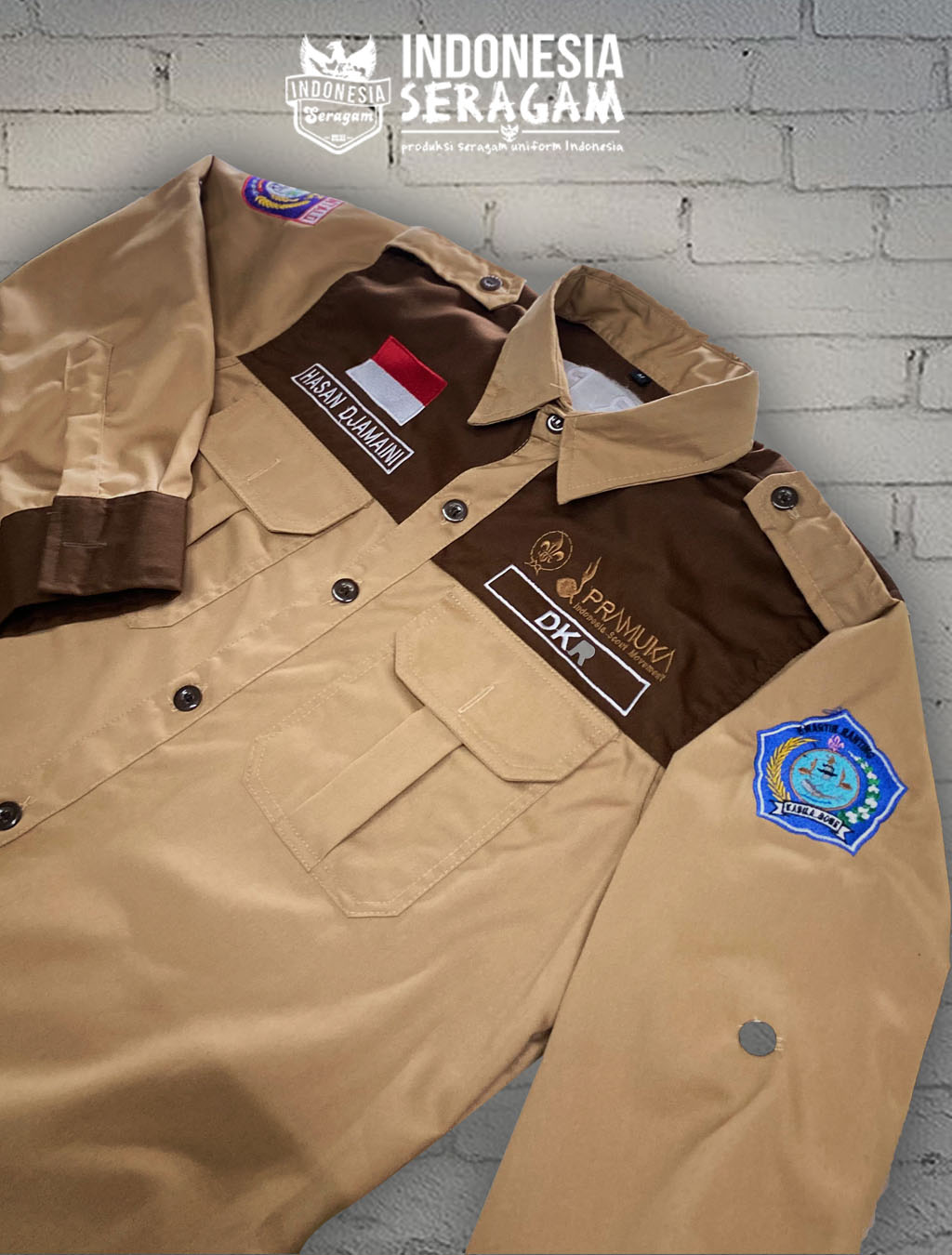 Kemeja Tampak Samping