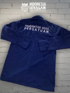 Kemeja Tampak Belakang