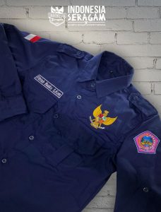 Kemeja Tampak Samping