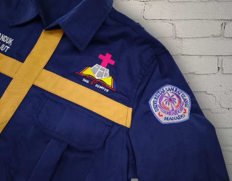 Kemeja Tampak Samping